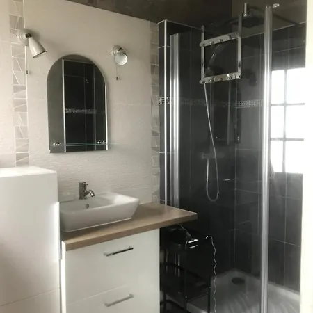 L Entre Deux D Hotes Rum i privatbostad