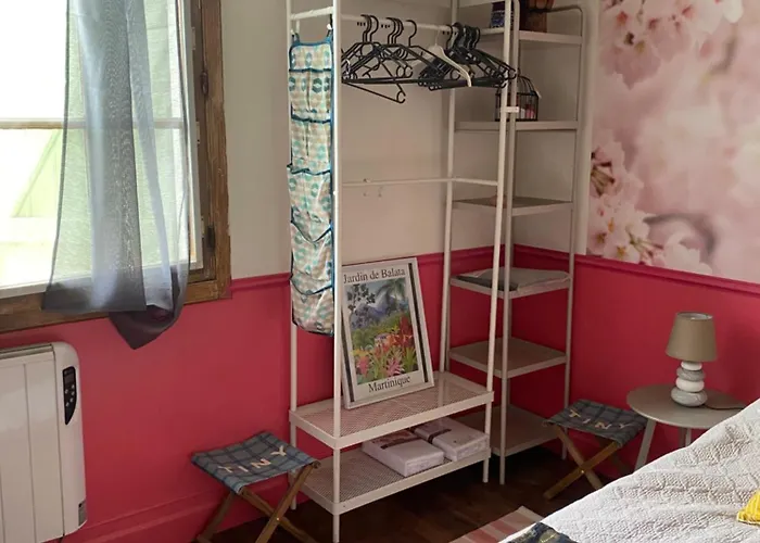 Проживание в семье L Entre Deux D Hotes *