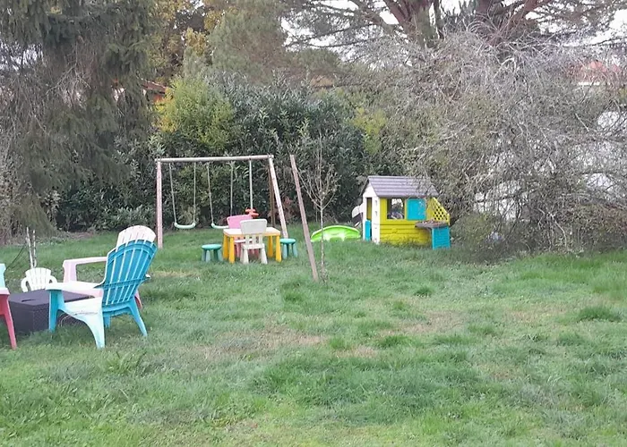 L Entre Deux D Hotes Проживание в семье *