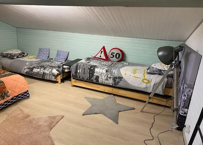 Проживание в семье L Entre Deux D Hotes